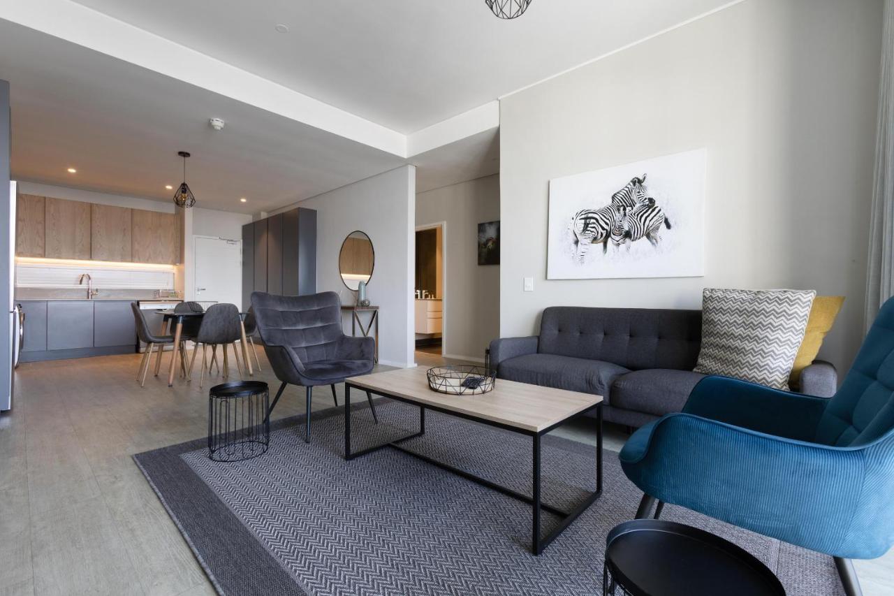 Apartment Axis Luxury By Century